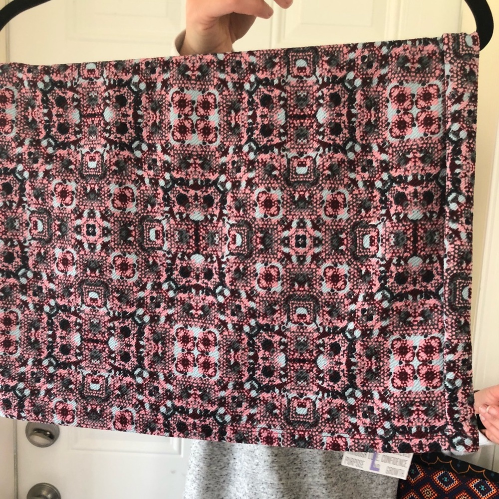 Large LuLaRoe Cassie NWT